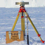 Charger l&#39;image dans la galerie, Merco Tape® Surveyors Arctic Grade Flagging Tape in Glow Colors ~ good down to -20F! ~ M229
